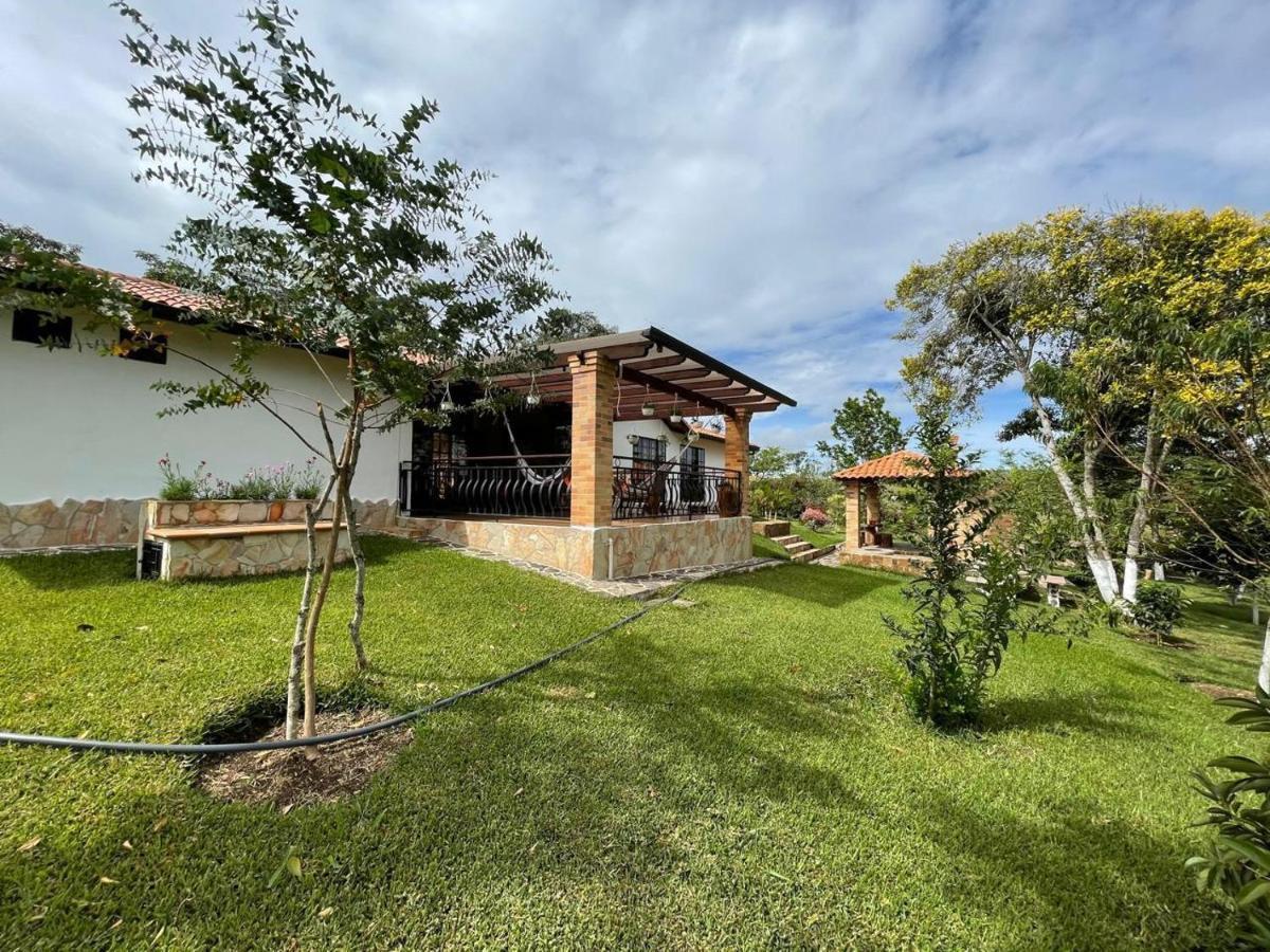 Casa De Campo Villa Tatiana- Mesa De Los Santos Los Santos  Exterior foto